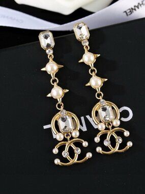 Chanel earringss